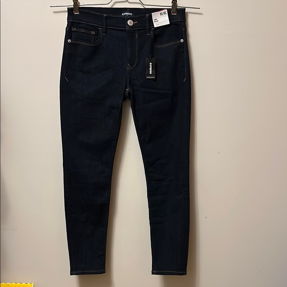 Express women’s dark blue jeans medium rise skinny fit size 6S new with tags